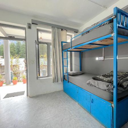 Young Monk Hostel & Cafe Old Manali Buitenkant foto