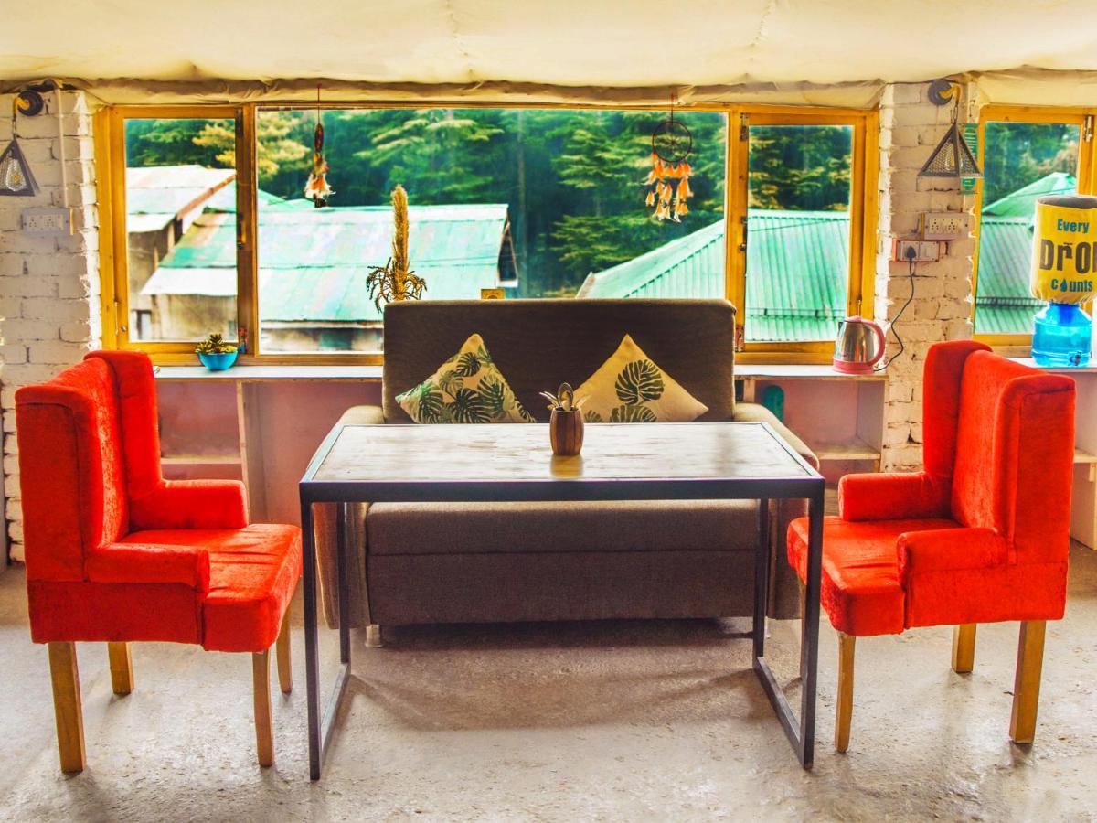 Young Monk Hostel & Cafe Old Manali Buitenkant foto